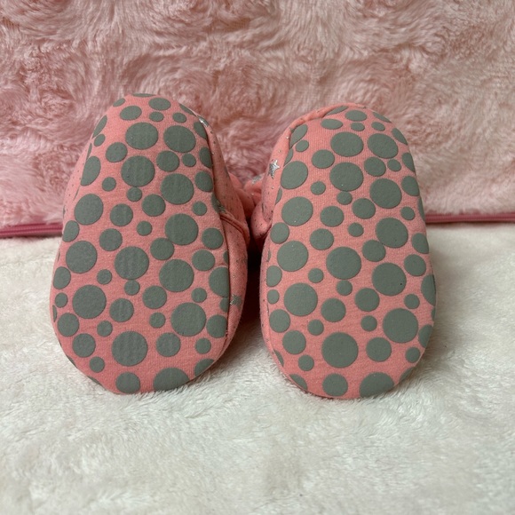NWOT. Baby girl slippers ankle booties - 12-18 months - Picture 3 of 6